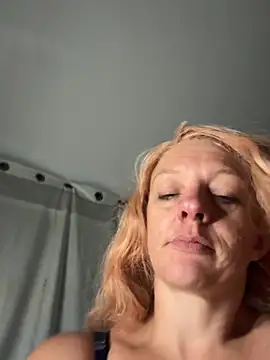 Snapshot of queenkelly1234 chatting on July 2026 10:33:02 AM queenkelly1234 online show from July 2026 10:33:02 AM