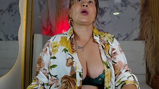 Snapshot of _Pamelamilf chatting on November 2025 06:21:01 PM Pamelamilf online show from November 2025 06:21:01 PM