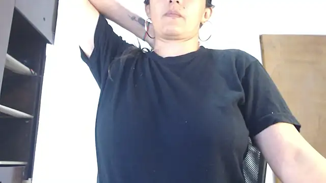 Lucyy Naugthy online show from December 2025 01:13:01 AM