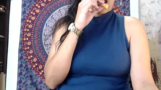 Lucyy Naugthy online show from February 2026 01:45:01 PM