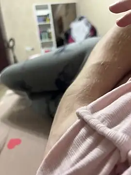 Snapshot of JuicyGamess chatting on November 2025 06:52:01 PM JuicyGamess online show from November 2025 06:52:01 PM