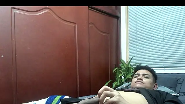 Snapshot of rexforctz chatting on December 2025 08:08:02 AM rexforctz online show from December 2025 08:08:02 AM