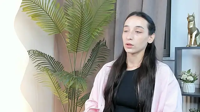 Snapshot of HayleySalahubdin chatting on October 2025 04:07:02 PM HayleySalahubdin online show from October 2025 04:07:02 PM