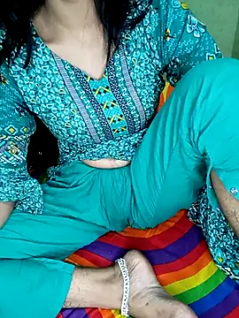 Snapshot of Night_Queen3 chatting on November 2025 03:33:02 PM Night Queen3 online show from November 2025 03:33:02 PM