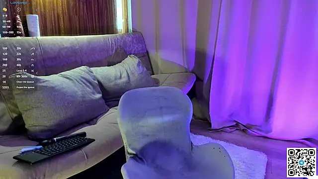 Logan mett online show from April 2026 01:56:01 PM