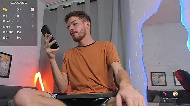 Snapshot of MATEO_HUNTER chatting on November 2025 12:05:01 AM MATEO HUNTER online show from November 2025 12:05:01 AM