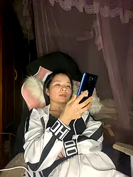 Listen-ly online show from December 2025 05:19:02 PM