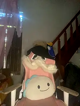 Listen-ly online show from December 2025 04:08:01 AM