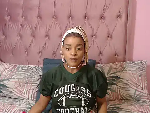 fifiqueen25 online show from October 2025 10:33:02 AM