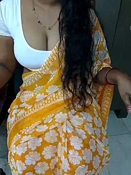 Snapshot of Nikitha_telugu chatting on November 2025 06:49:02 AM Nikitha telugu online show from November 2025 06:49:02 AM