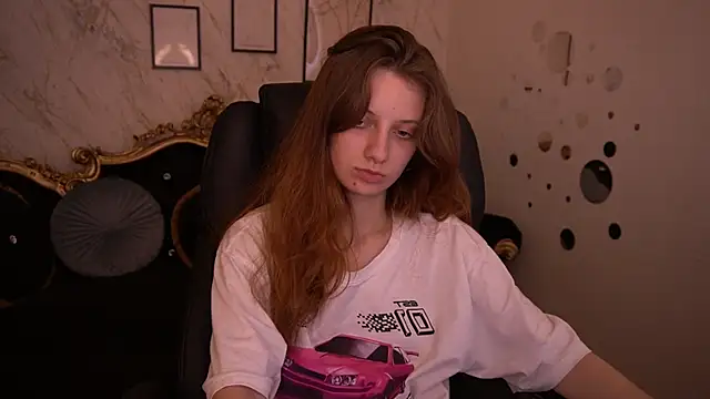 CuteeFoxy online show from May 2026 12:35:02 PM