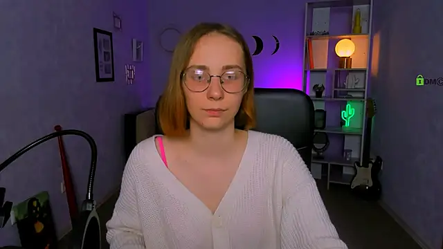 Snapshot of evalora_vei chatting on November 2025 01:22:04 PM evalora vei online show from November 2025 01:22:04 PM