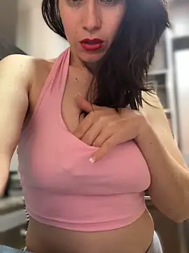 AlanaRius18 online show from April 2026 01:53:01 PM