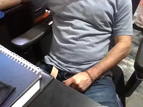 CaccoCasado online show from November 2025 07:02:02 PM
