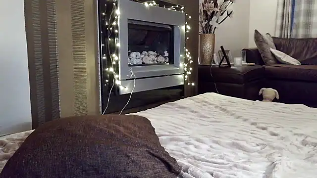 Scouse Lexi online show from April 2026 07:58:01 PM