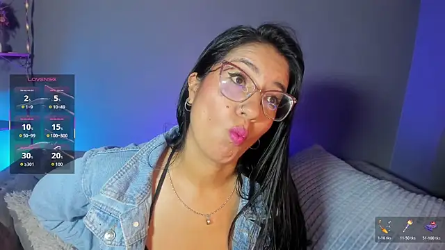 charlhot  online show from November 2025 12:38:02 PM