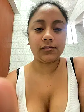 Snapshot of Techi0525 chatting on October 2025 07:25:02 PM Techi0525 online show from October 2025 07:25:02 PM