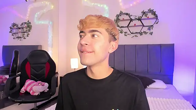 JustinCastiblanco online show from October 2025 11:32:02 AM