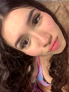 SsexCouplee online show from November 2025 05:01:02 PM