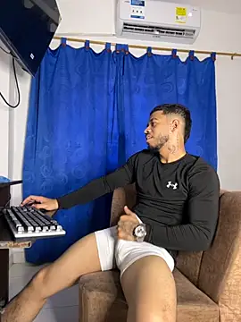 Kylian Alessandro online show from November 2025 06:40:01 PM