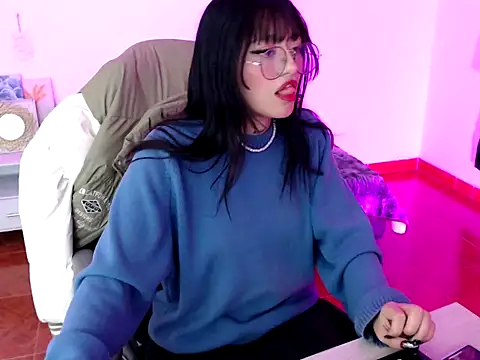 Isabella  666 online show from December 2025 03:44:02 AM