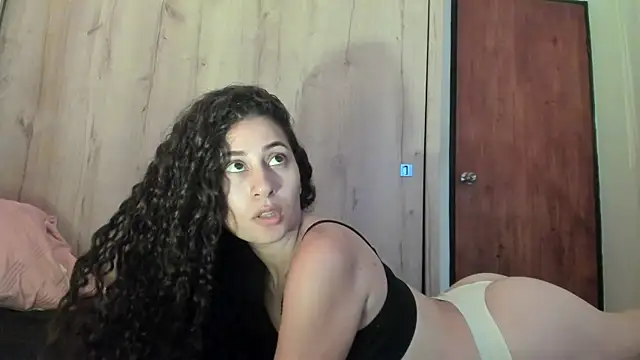 fernanda317 online show from March 2026 03:22:01 PM