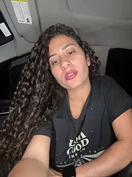 fernanda317 online show from April 2026 09:26:02 PM