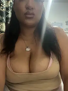 Snapshot of CocoRaexx chatting on October 2025 12:00:01 AM CocoRaexx online show from October 2025 12:00:01 AM