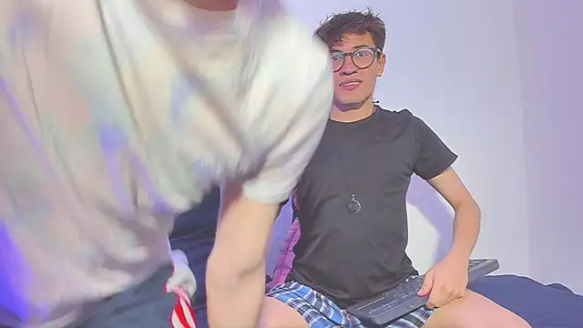 dani angel dark online show from November 2025 12:43:01 AM