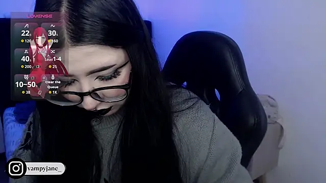 Snapshot of VamppyJane chatting on November 2025 12:21:01 AM VamppyJane online show from November 2025 12:21:01 AM