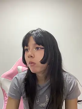 Snapshot of AnaisXoXo chatting on November 2025 08:18:02 PM AnaisXoXo online show from November 2025 08:18:02 PM