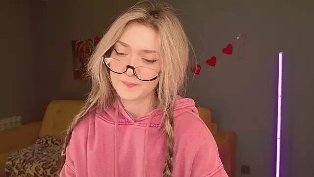 Snapshot of BellaSink chatting on February 2026 05:37:01 AM BellaSink online show from February 2026 05:37:01 AM