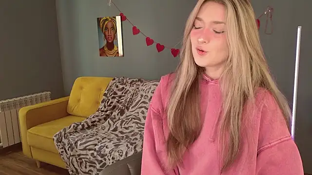 Snapshot of BellaSink chatting on February 2026 05:41:02 AM BellaSink online show from February 2026 05:41:02 AM