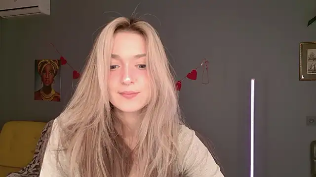 Snapshot of BellaSink chatting on February 2026 05:38:01 AM BellaSink online show from February 2026 05:38:01 AM