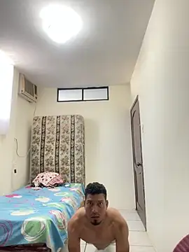 Christian120794z online show from March 2026 10:46:01 PM