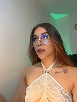 Aliss rose online show from November 2025 06:18:01 PM