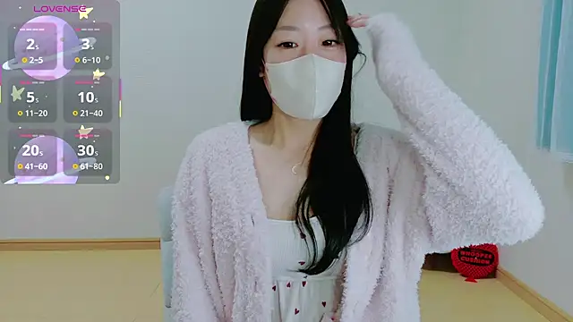 Snapshot of TSUKI_circle chatting on November 2025 02:19:01 PM TSUKI circle online show from November 2025 02:19:01 PM