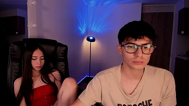 Mikeyvioleta  online show from December 2025 04:44:02 AM