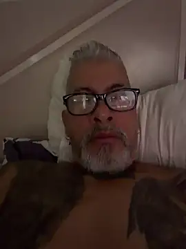 Snapshot of roygomez chatting on November 2025 03:19:02 AM roygomez online show from November 2025 03:19:02 AM