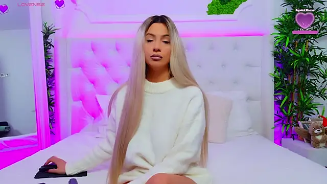 AriannaSins online show from December 2025 01:49:02 PM