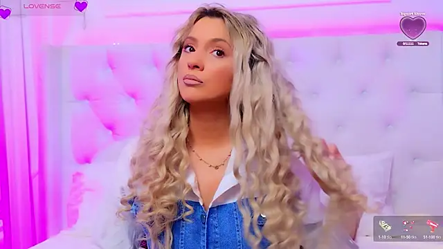 AriannaSins online show from March 2026 01:17:01 PM