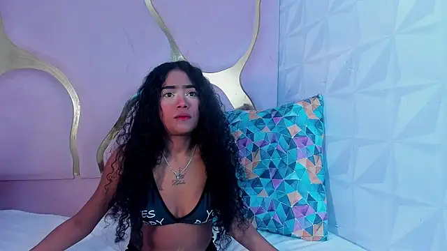 camilaqueenh online show from October 2025 03:18:02 AM