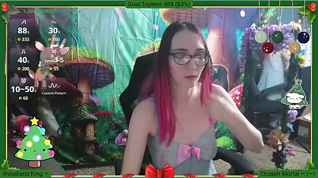 Snapshot of Fae_Moon chatting on November 2025 01:15:01 AM Fae Moon online show from November 2025 01:15:01 AM