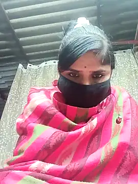 Snapshot of Rajni_chauhan chatting on November 2025 06:50:01 PM Rajni chauhan online show from November 2025 06:50:01 PM