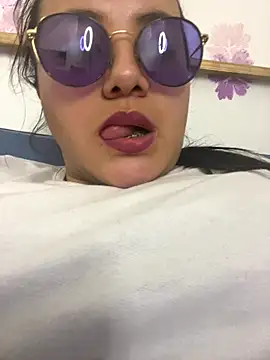 Snapshot of antoniamiller69 chatting on October 2025 06:47:02 AM antoniamiller69 online show from October 2025 06:47:02 AM