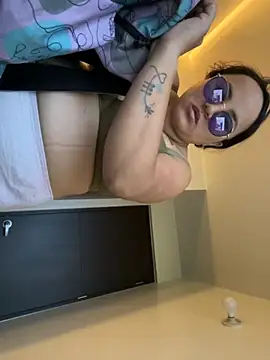 Snapshot of antoniamiller69 chatting on December 2025 10:41:02 PM antoniamiller69 online show from December 2025 10:41:02 PM