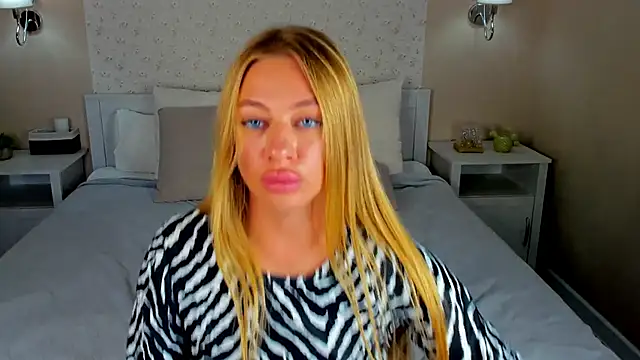 Snapshot of neighbour_sex chatting on December 2025 06:55:02 AM neighbour sex online show from December 2025 06:55:02 AM