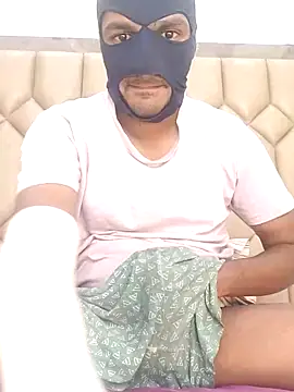 Mysterious Prince online show from December 2025 05:55:02 PM