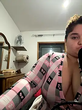 menina coimbrinha online show from December 2025 10:51:01 PM