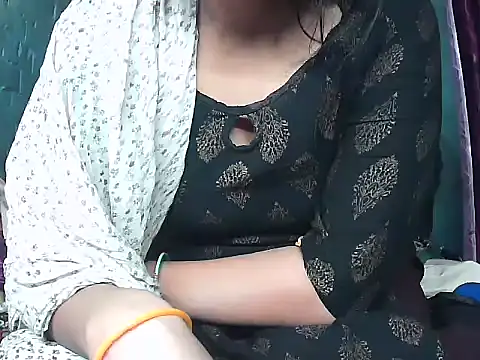 Snapshot of diksha--s chatting on December 2025 10:06:01 PM diksha--s online show from December 2025 10:06:01 PM
